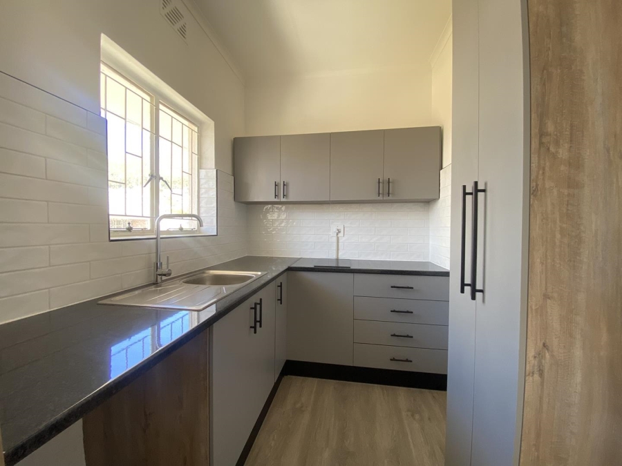 0 Bedroom Property for Sale in Sea Point Western Cape